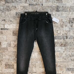 BLANCO Women's Stylish Black Denim Jeans  ,Soft Comfortable Size Fit L-XL NO TAG